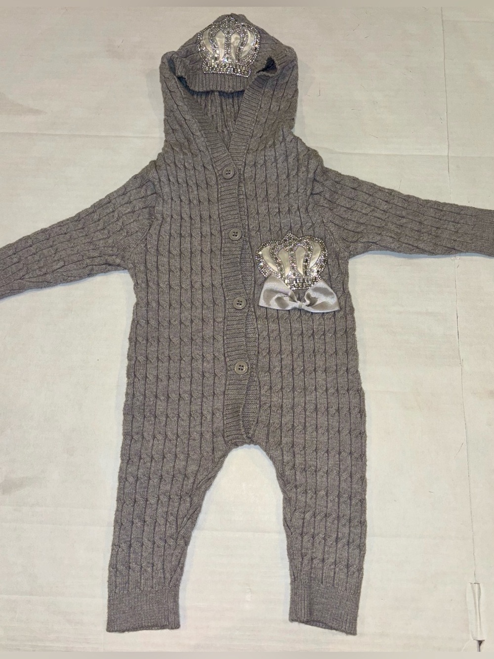 Cable-Knit Hooded Baby One-Piece with Crown Appliqué — Gray